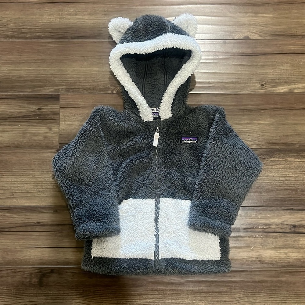 Patagonia kids Zip up Fleece Jacket With hood. 12-18 months.